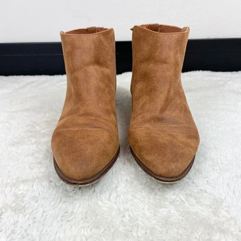 Coconuts by Matisse Suede Leather Booties